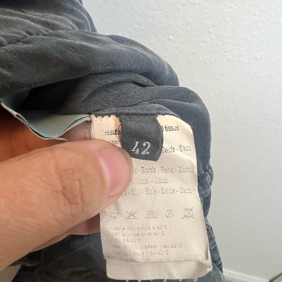 120% Silk Button Front Dress Made in Italy - Picture 8 of 8